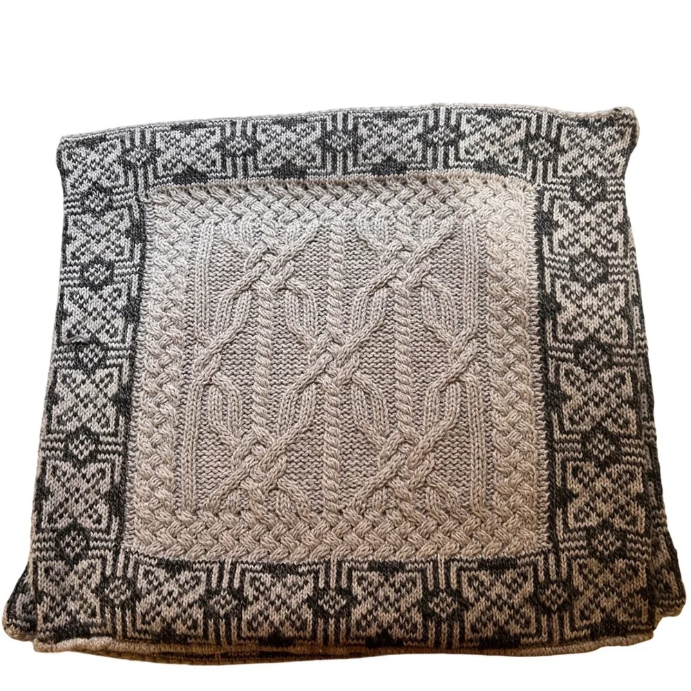 Aran Crafts Ireland 2 Merino Wool‎ Cable Knit Zippered Pillowcases cushion cover
